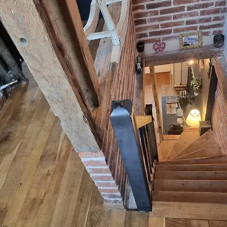 Casa de Férias Le De Lou Hot Tub Sauna & Private Patio 2 Guests Honfleur