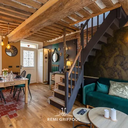 Holiday home Le De Lou Hot Tub Sauna & Private Patio 2 Guests