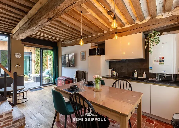 Hébergement de vacances Le De Lou Hot Tub Sauna&private Patio 2 Guests